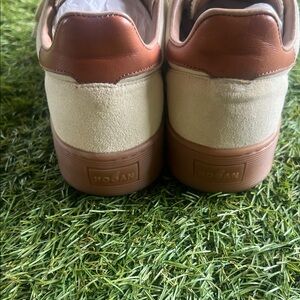 Hogan Women’s Tan and Cream Sneakers